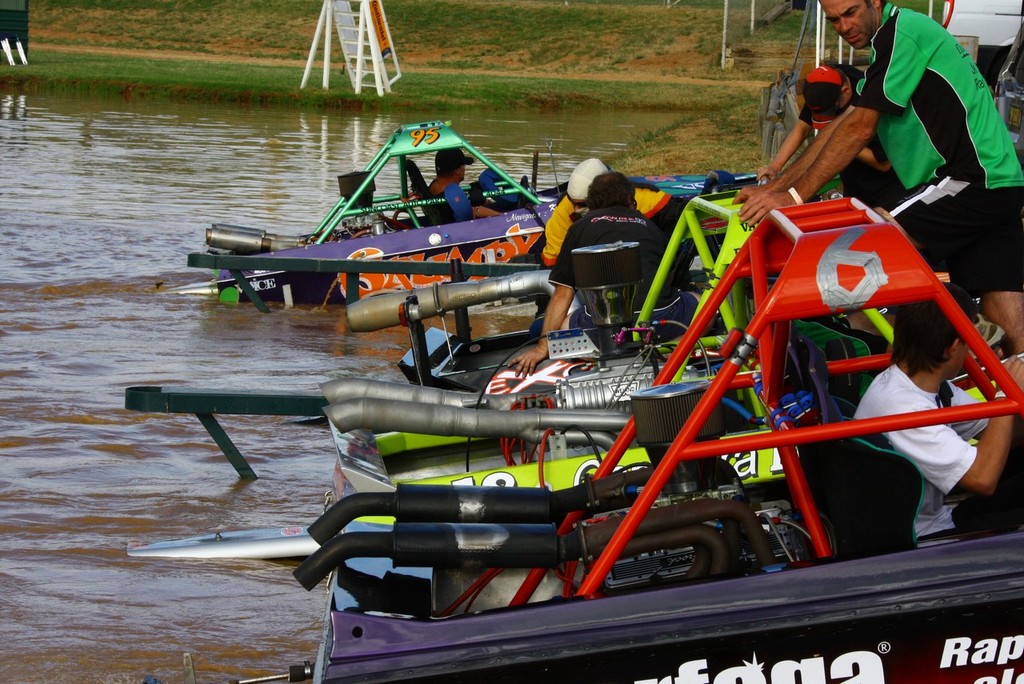 Matt warming the boat up prior to the start of the days action. - Australian V8 Jetsprint Series © Mick Thomas